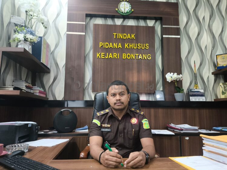 Kepala Seksi Tindak Pidana Khusus (Pidsus) Fajarudin Semar Thaimiyah Salampessy