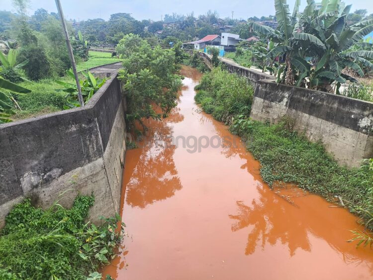 DLH Bontang temukan penyebab air Sungai Bontang berubah warna, akibat pembersihan tangki clarifier PDAM Tirta Taman, Sabtu (23/8).