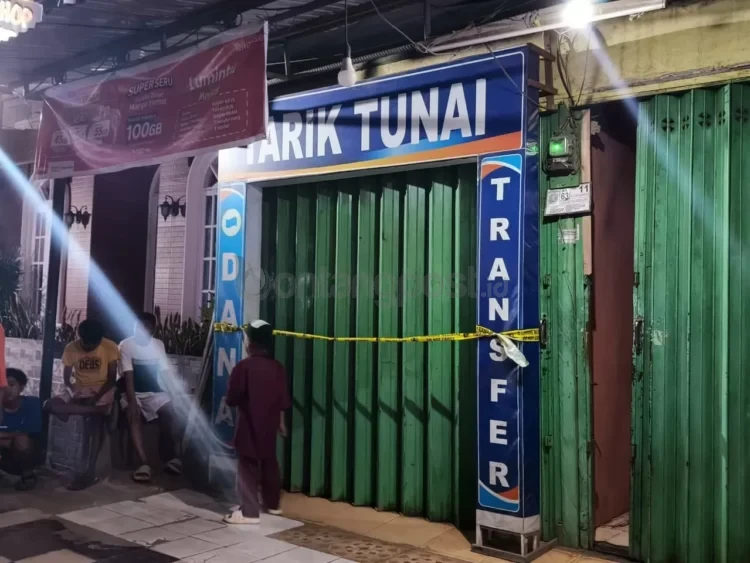 Lokasi BRILink di Jalan Yos Sudarso 2, Sangatta Utara, Kutai Timur, tempat terjadinya perampokan bersenjata, Jumat (5/9) malam. (JUFRIADI/KP)