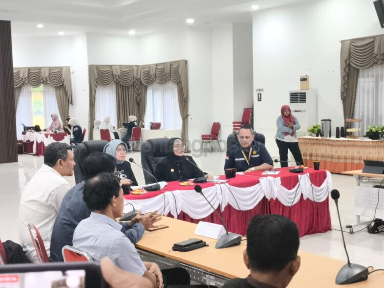 Rapat perihal penyambungan jargas di Bontang ( Dwi Kurniawan Nugroho/Bontang Post ).