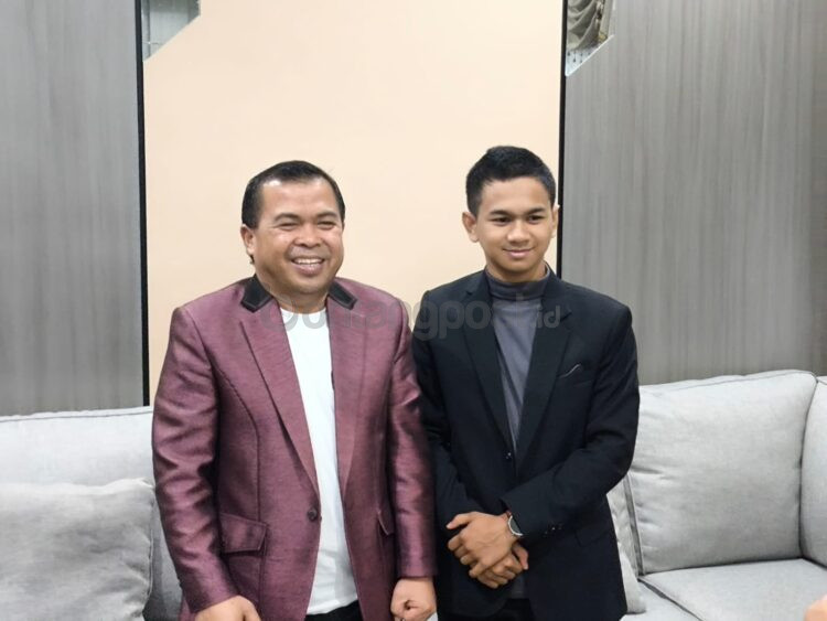 Enri Ahmed bersama Wakil Wali Kota Agus Haris. (Dwi Kurniawan Nugroho/ Bontang Post)