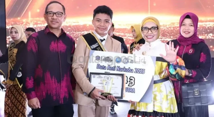 Wali Kota Bontang Neni Moerniaeni menghadiri grand final pemilihan duta anti narkoba.