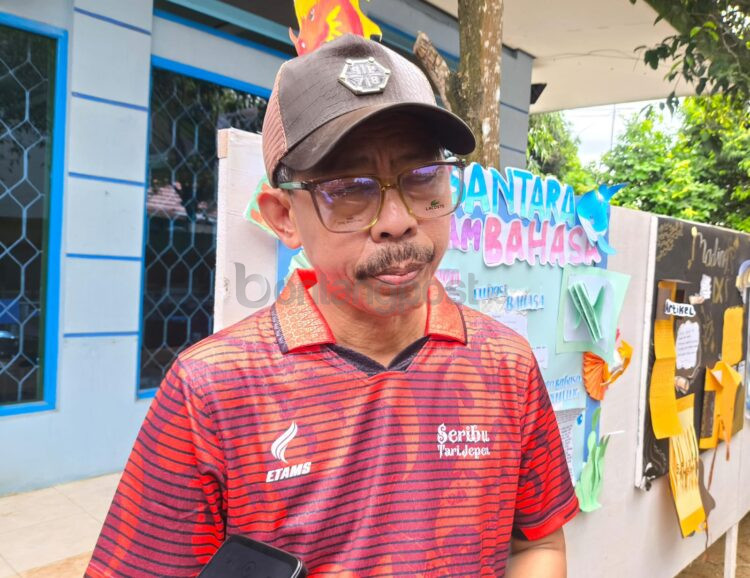Kepala Dinas Pendidikan Kota Bontang, Abdu Safa Muha, saat memberikan keterangan terkait pelaksanaan program Kartu Bontang Pintar.