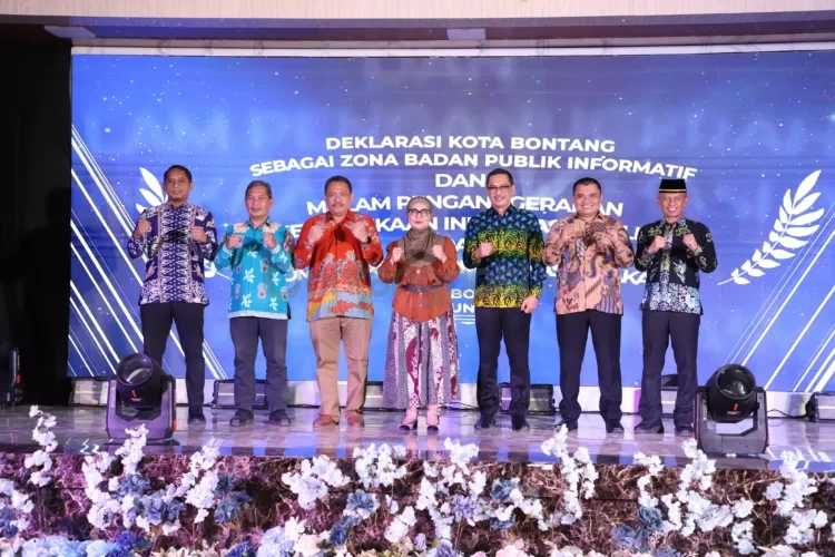 Pemkot Bontang menyatakan diri sebagai zona badan publik informatif dan ini merupakan daerah kedua di Indonesia pasca DKI Jakarta. (Prokompim Bontang)