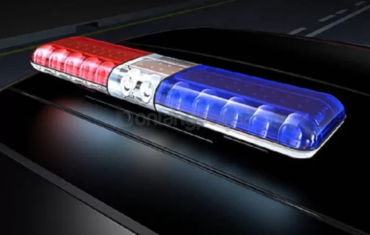 Ilustrasi lampu rotator mobil polisi (IStock)