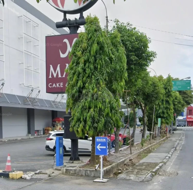 Plaza Ramayana diharapkan menjadi salah satu penyumbang pendapatan daerah dari sektor pajak parkir. (ADIEL KUNDHARA/KP)