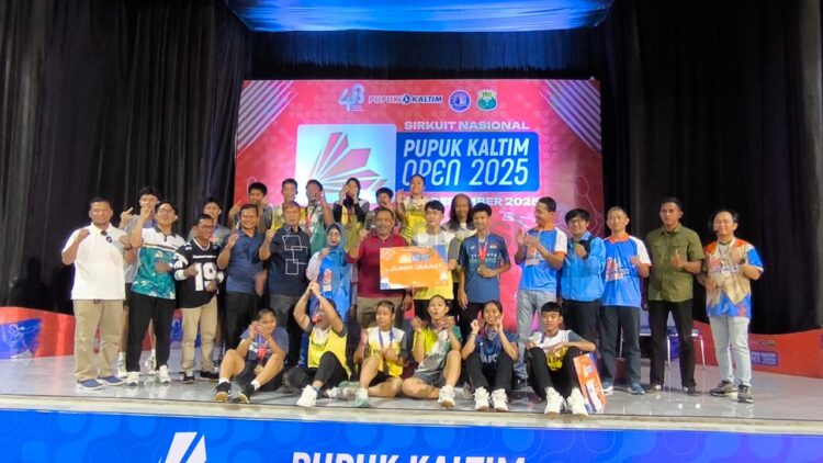 PB Jaya Raya Jakarta raih juara umum Kejuaraan Bulu Tangkis Sirkuit Nasional C PBSI Pupuk Kaltim Open 2025. (Dwi Kurniawan Nugroho/Bontang Post)