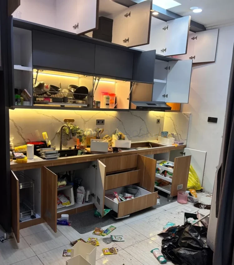 Rumah milik keluarga salah satu owner arisan online di Samarinda yang tengah terseret masalah diduga dijarah orang tak dikenal. (FOTO/IST)