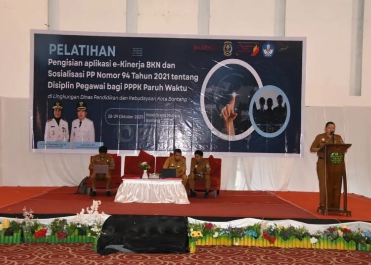 Disdikbud Bontang menggelar Pelatihan Pengisian Aplikasi e-Kinerja BKN dan Sosialisasi PP 94/2021 tentang Disiplin Pegawai bagi PPPK Paruh Waktu.