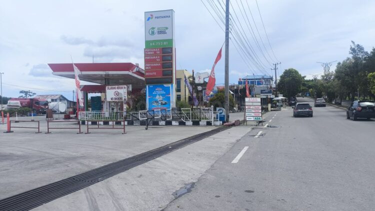 SPBU Kopkar PKT di Jalan Brigjen Katamso, salah satu lokasi penyaluran BBM di Bontang. (Dwi Kurniawan Nugroho/Bontang Post)