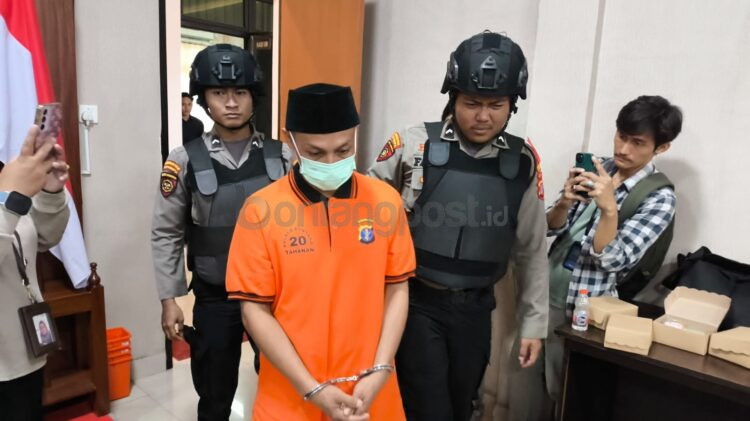 Tersangka penyalahgunaan narkotika 1 kilogram ditahan di Mapolres Bontang (Nasrullah/ Bontang Post)
