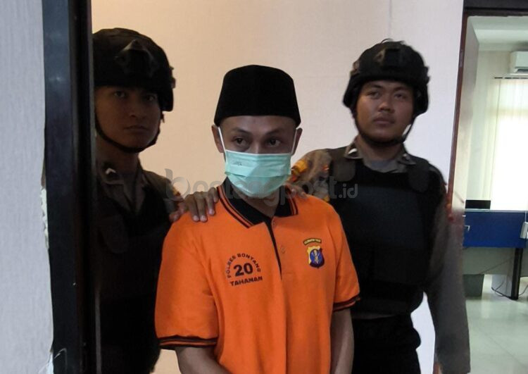Tersangka penyalahgunaan narkotika 1 kilogram ditahan di Mapolres Bontang (Nasrullah/ Bontang Post)