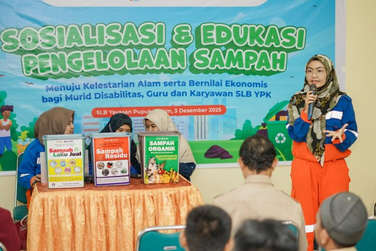 Pupuk Kaltim menggelar pelatihan pengolahan sampah bagi siswa SLB YPK Bontang sebagai upaya mendukung pendidikan inklusif dan kepedulian lingkungan