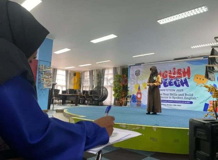 28 pelajar Bontang mengikuti Lomba Pidato Bahasa Inggris.