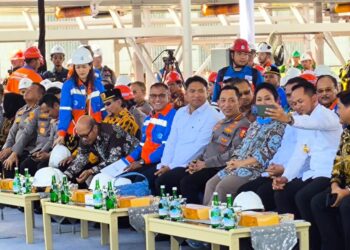 Sultan Kutai Kartanegara Duduk Sejajar Menteri di Peresmian Revamping Pabrik 2 Pupuk Kaltim