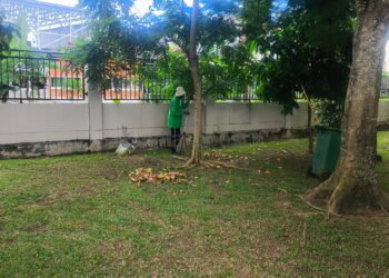 Nasib Pekerja Kebersihan Taman Bontang; Status Outsourcing, Gaji Telat Cair