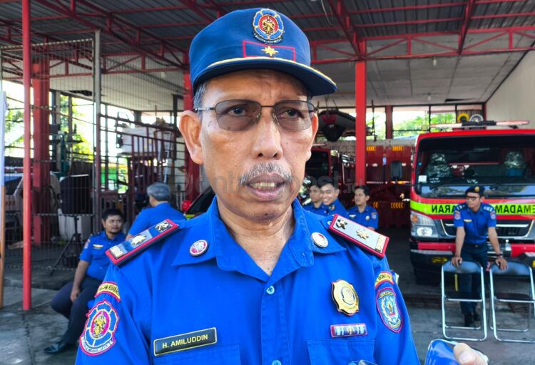 Kepala Dinas Pemadam Kebakaran dan Penyelamatan (Disdamkartan) Bontang, Amiluddin. ( Dwi Kurniawan Nugroho / Bontang Post )