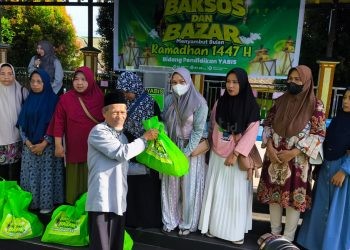 Jelang Ramadan, Yayasan Yabis Bontang Bagikan 841 Paket Sembako dan Layanan Kesehatan Gratis