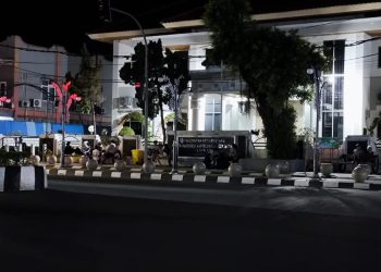 Trotoar Depan Rudal Bontang Mendadak Gelap, Lampu Ornamen Padam Berhari-hari