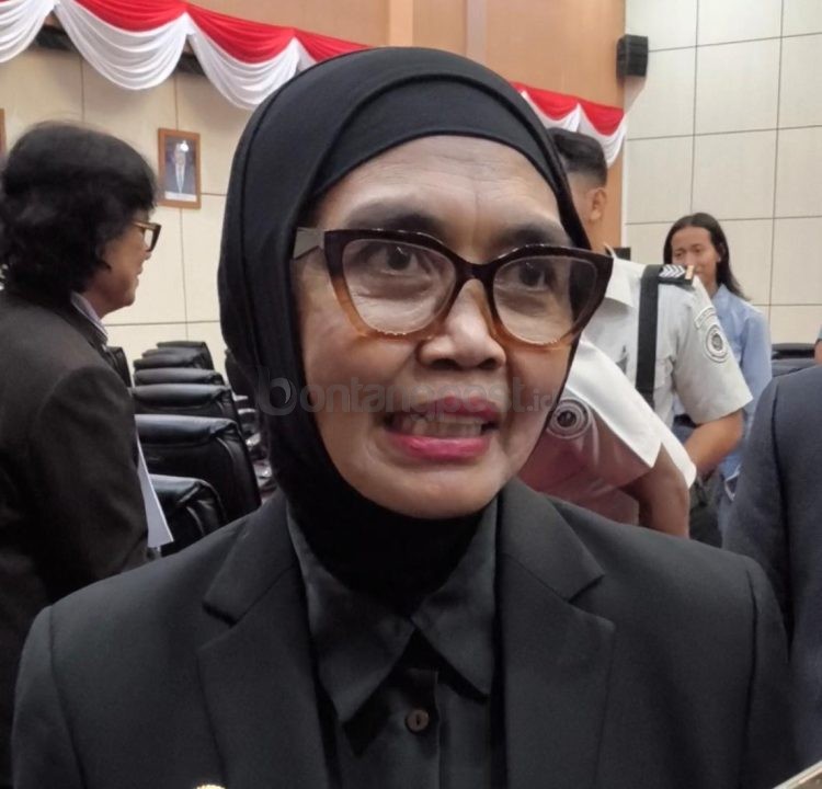 Wali Kota Bontang Neni Moerniaeni