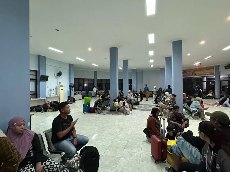 Halaman Pelabuhan Loktuan bakal dipadati penumpang maupun penjemput pada arus balik lebaran kali ini. FOTO: ADIEL KUNDHARA/KP