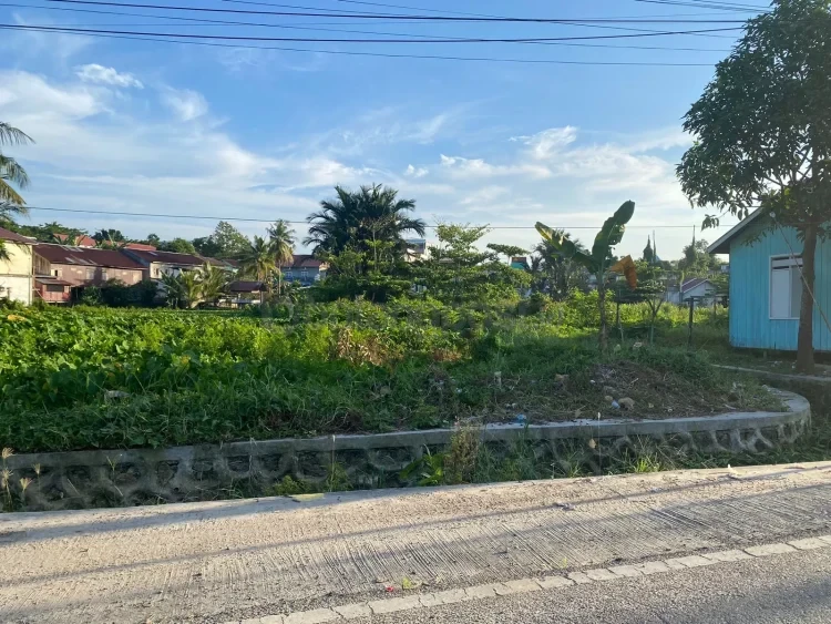  Area ini sudah dibebaskan oleh Pemkot Bontang untuk pembangunan Polder Tanjung Laut. FOTO: ADIEL KUNDHARA/KP