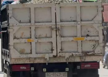 Warga Tanjung Laut Indah Bontang Resah, Truk Koral Tanpa Terpal Masih Lintasi Jalan Pelabuhan III