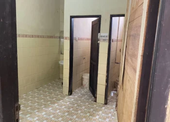 Pedagang Pasar Telihan Bontang Keluhkan Toilet Dikunci, Air Lancar Tapi CCTV Rusak