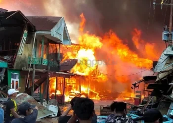 Kebakaran Hebat di Batu Ampar Kutim Hanguskan 75 Rumah, Kerugian Capai Rp25 Miliar