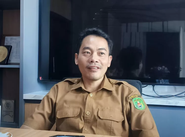 Plt Kepala Distransnaker Kutim, Trisno