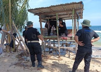 Penertiban Beras Basah Bontang Berlanjut, Empat Gazebo Warga Dibongkar