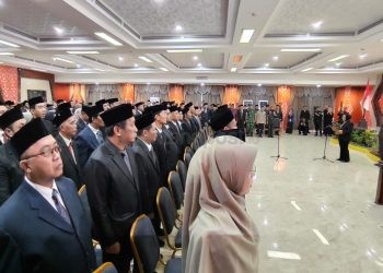 Didominasi Perempuan, Wali Kota Bontang Lantik Camat dan 10 Lurah Baru