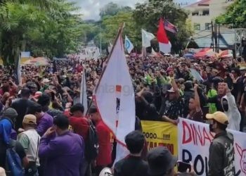 Demo 21 April Kaltim, Massa Desak Audit Pemprov dan Hentikan KKN