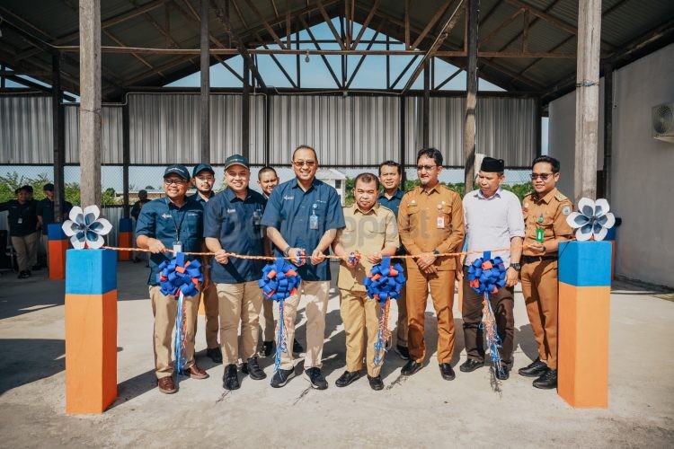 Peresmian TPS 3R di Kelurahan Guntung oleh Pupuk Kaltim sebagai upaya memperkuat pengelolaan sampah berbasis masyarakat.