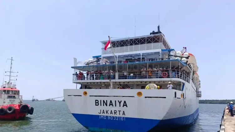 KM Binaiya dijadwalkan melakukan keberangkatan sekali selama Mei mendatang dari Pelabuhan Loktuan Bontang. FOTO: ADIEL KUNDHARA/KP