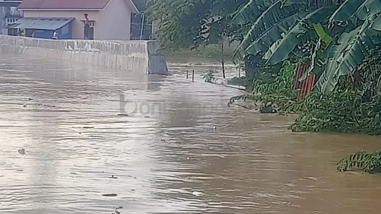 Kapasitas daya tampung DAS Bontang masih 70 persen akibat belum seluruhnya dilakukan penurapan dengan tinggi yang sesuai. (ADIEL KUNDHARA/KALTIM POST)