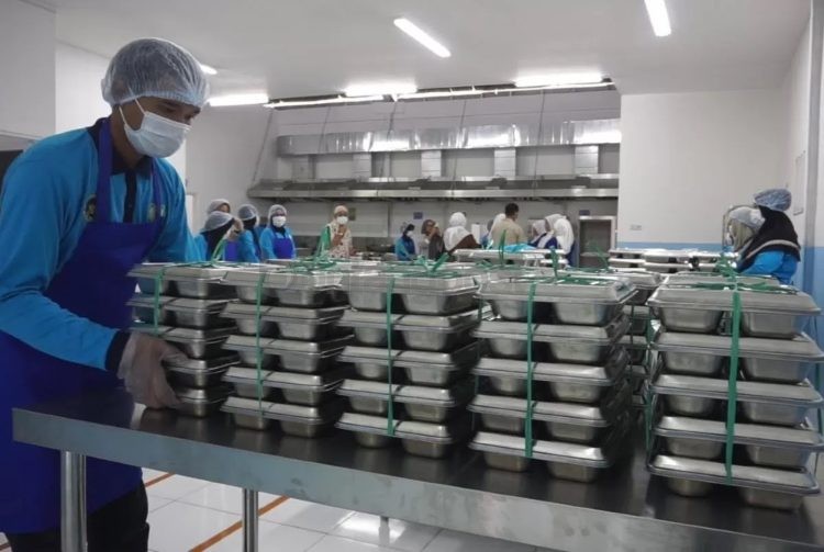 Ilustrasi dapur Makan Bergizi Gratis (MBG).