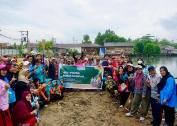 CSR PT KMI Hadir untuk Lingkungan Bersih dan Pantai Sehat di Kelurahan Loktuan