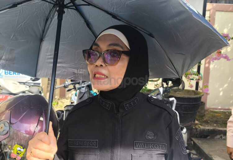 Wali Kota Bontang Neni Moerniaeni menerapkan kebijakan penghapusan konsumsi untuk rapat internal di lingkungan Pemkot Bontang. (Dwi Kurniawan Nugroho/Bontang Post)