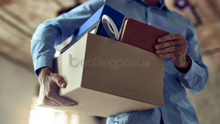Gelombang PHK datang dari sektor pertambangan imbas penurunan RKAB 2026, Disnakertrans Kaltim mengatakan potensinya hingga 1.500 orang.