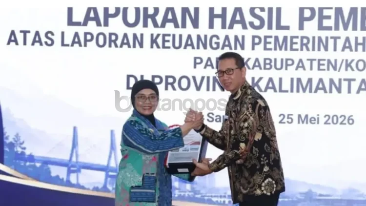Wali Kota Bontang Neni Moerniaeni saat menerima opini Wajar Tanpa Pengecualian (WTP) ke-12 dari BPK RI dan mengingatkan OPD memperkuat pengawasan internal serta menjaga integritas pengelolaan anggaran daerah.