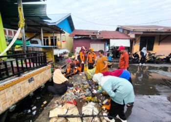 Lima Ton Sampah Terkumpul dalam Gerakan Bersih Lingkungan di Bontang