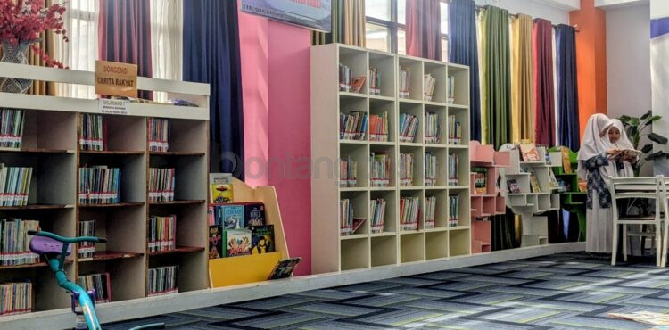 DPK terus menambah koleksi buku populer dan kekinian untuk meningkatkan minat baca masyarakat.