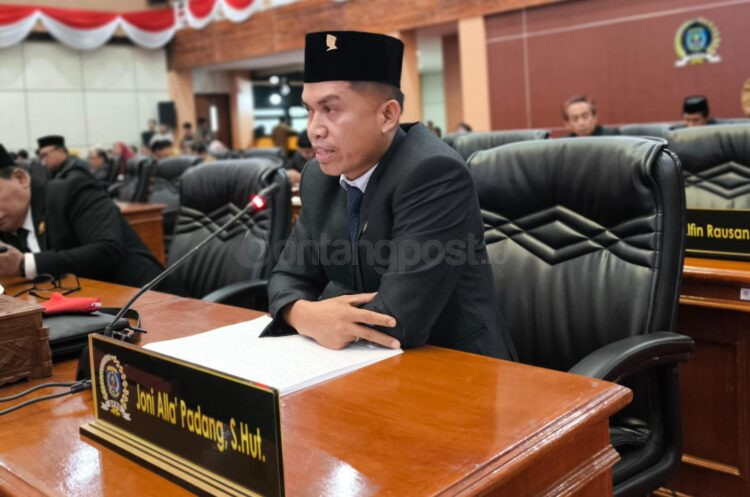 Anggota Komisi C DPRD Bontang Joni Alla Padang. (Nasrullah/Bontang Post)