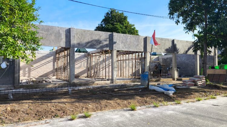 Pembangunan Koperasi Merah Putih di Kelurahan Bontang Baru. DPRD Bontang mendukung program tersebut dengan catatan seluruh perizinan segera diselesaikan. (Nasrullah / Bontang Post)