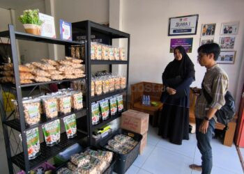 Rekomendasi Tiga Tempat Beli Amplang Khas Bontang untuk Oleh-Oleh