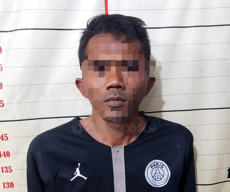 F (36) ditahan Unit Reskrim Polsek Bontang Utara di sebuah gubuk kawasan Perumahan BTN KCY, Kelurahan Api-Api, setelah diduga mencuri sepeda motor