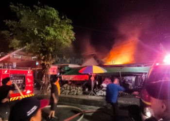 Rumah di Dekat Pasar Rawa Indah Bontang Terbakar