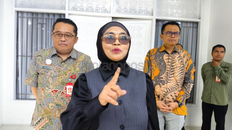 Wali Kota Bontang Neni Moerniaeni menargetkan prevalensi stunting di Kota Bontang turun hingga satu digit pada tahun depan melalui penguatan intervensi gizi, layanan kesehatan, serta peningkatan akses air bersih dan sanitasi.