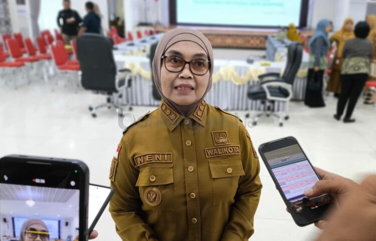 Wali Kota Bontang Neni Moerniaeni. (Nasrullah/Bontang Post)